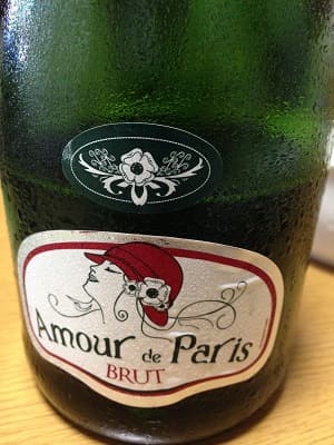 原料のフランス産辛口発泡ワイン「アムール・ド・パリ ブリュット(Amour de Paris Brut)」from ワインコレクション共有WebサービスWineFile