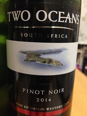 ピノ・ノワール100%原料の南アフリカ産辛口赤ワイン「ツーオーシャンズ ピノ・ノワール(Two Oceans Pinot Noir)」from ワインコレクション記録WebサービスWineFile