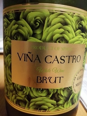 マカベオ100%原料のスペイン産辛口発泡ワイン「ヴィーニャ・カストロ スパークリング ホワイト ブリュットVina Castro Sparkling White Brut」from ワインコレクション記録WebサービスWineFile