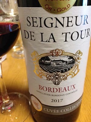 メルロー85%/カベルネ・ソーヴィニヨン15%原料のフランス産辛口赤ワイン「セニュール・ド・ラ・トゥール(Seigneur De La Tour)」from ワインコレクション記録WebサービスWineFile