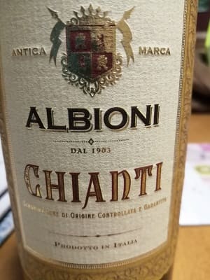 サンジョヴェーゼ85%/カナイオーロ10%/チリエジオーロ5%原料のイタリア産辛口赤ワイン「アルビオーニ キャンティ(Albioni Chianti)」from ワインコレクション記録WebサービスWineFile