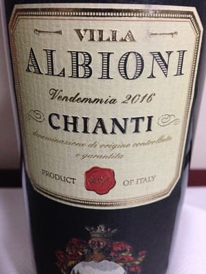 サンジョヴェーゼ85%/カナイオーロ10%/チリエジオーロ5%原料のイタリア産辛口赤ワイン「アルビオーニ キャンティAlbioni Chianti」from ワインコレクション記録WebサービスWineFile